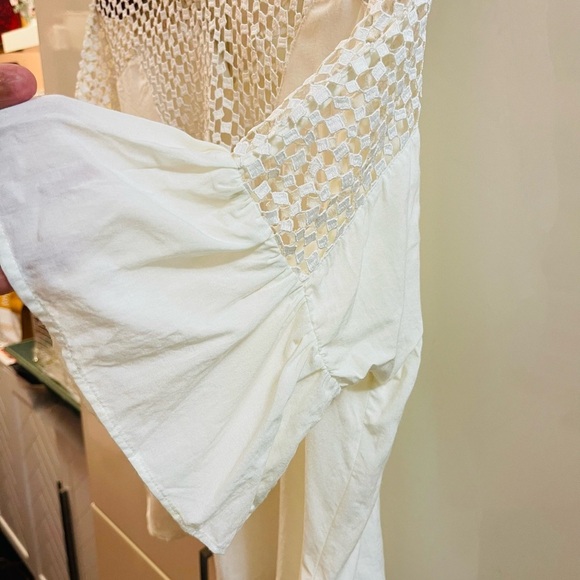 H&M Blouse Tank Top Ivory Ruffle Short Sleeves Sz 2 - Picture 2 of 8